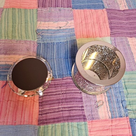 Trinket Box with Crystals and Glitter - Picture 4 of 6